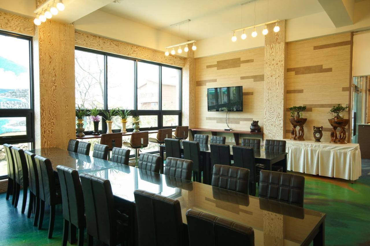 Cadelhas Hotel Jeju Exterior photo