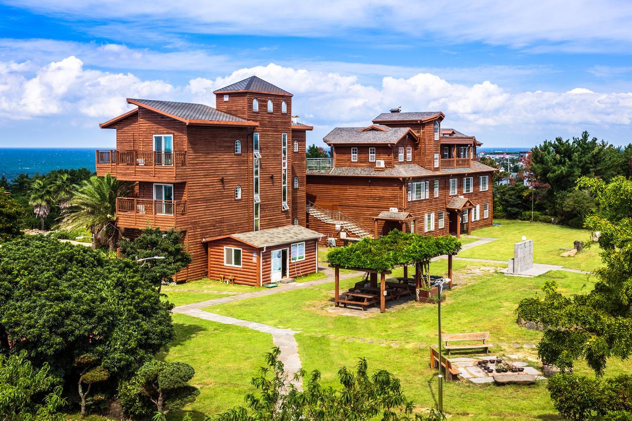 Cadelhas Hotel Jeju Exterior photo